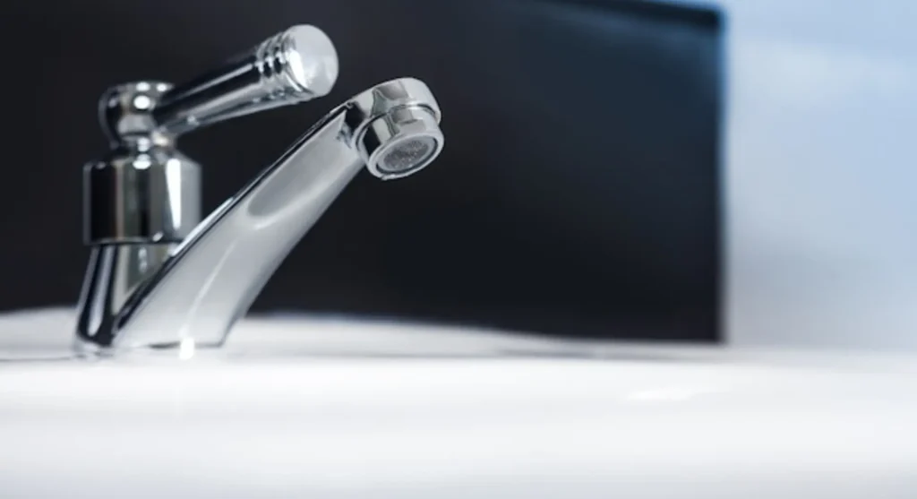 how to replace a bathroom faucet